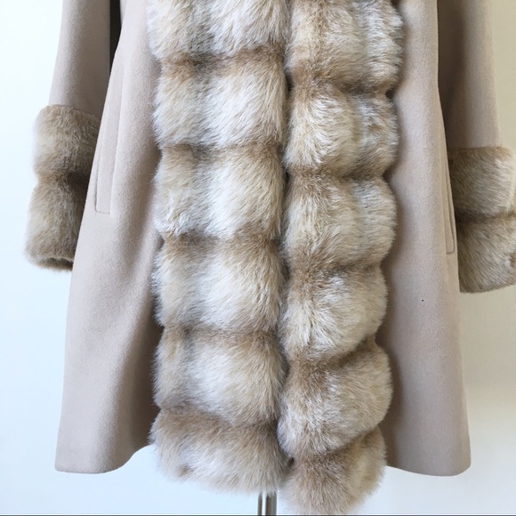 SALE Vintage Faux Fur Wool Coat - Picture 3 of 8